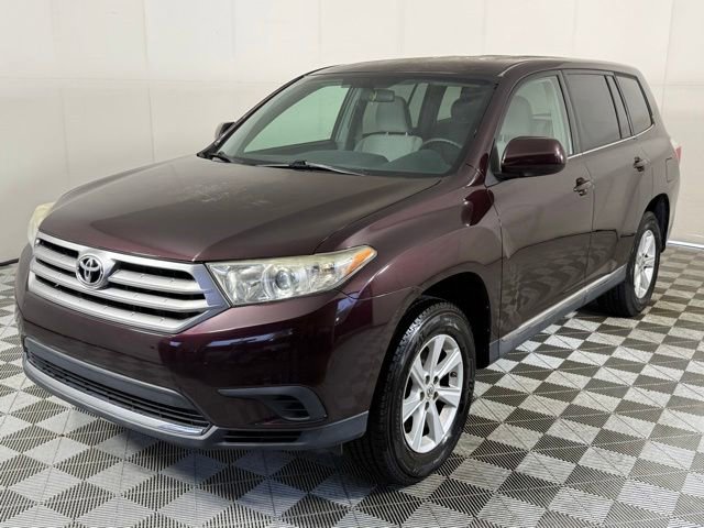 Used 2013 Toyota Highlander FWD image 2
