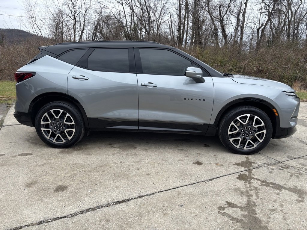 Used 2025 Chevrolet Blazer RS image 8