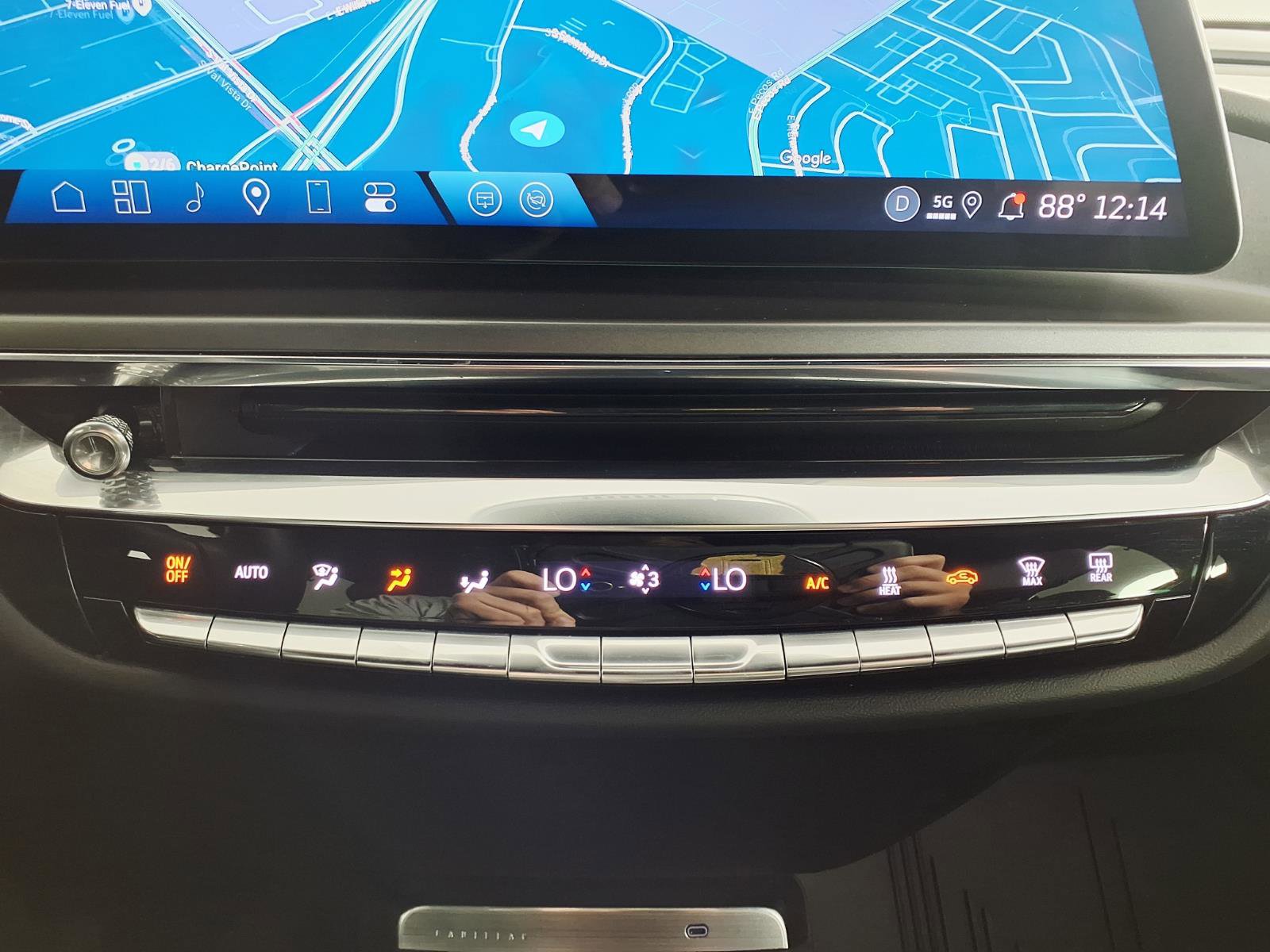 Certified 2024 Cadillac Lyriq Tech w/ Driver Assist Package RWD image 19