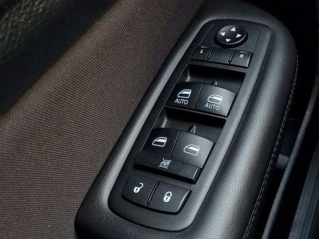 Used 2015 Chrysler 200 Limited w/ Convenience Group FWD image 20