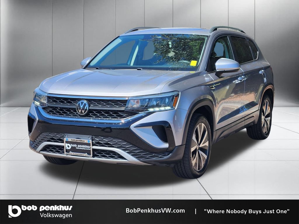 Used 2023 Volkswagen Taos SE w/ Panoramic Sunroof Package AWD/4WD image 23