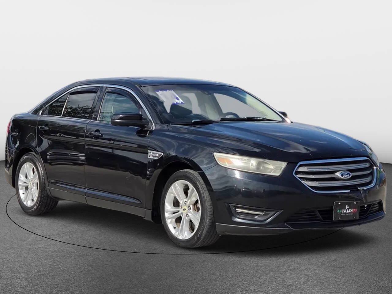 Used 2014 Ford Taurus SEL w/ Equipment Group 201A FWD image 2