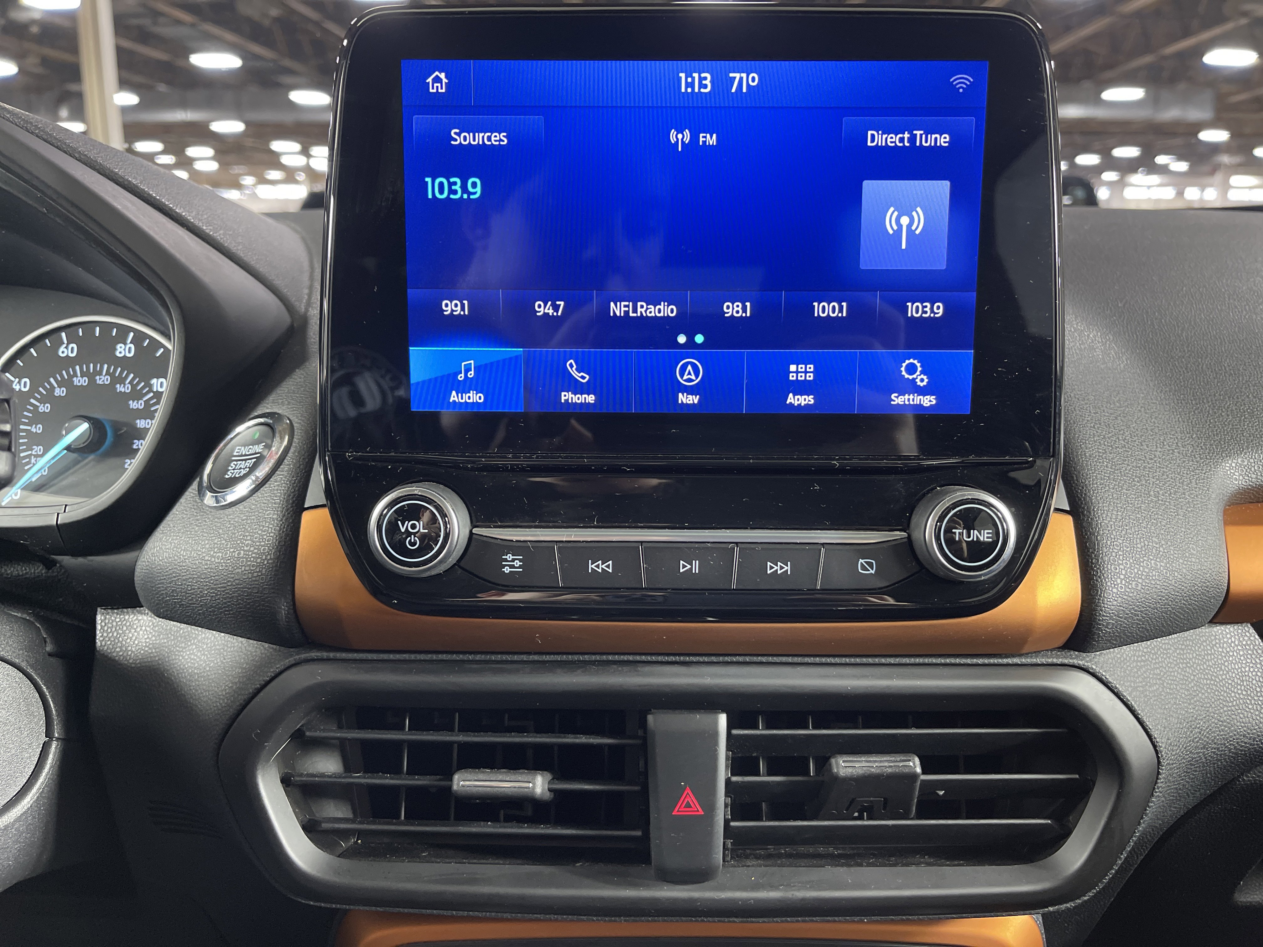 Used 2022 Ford EcoSport SE w/ SE Convenience Package image 23