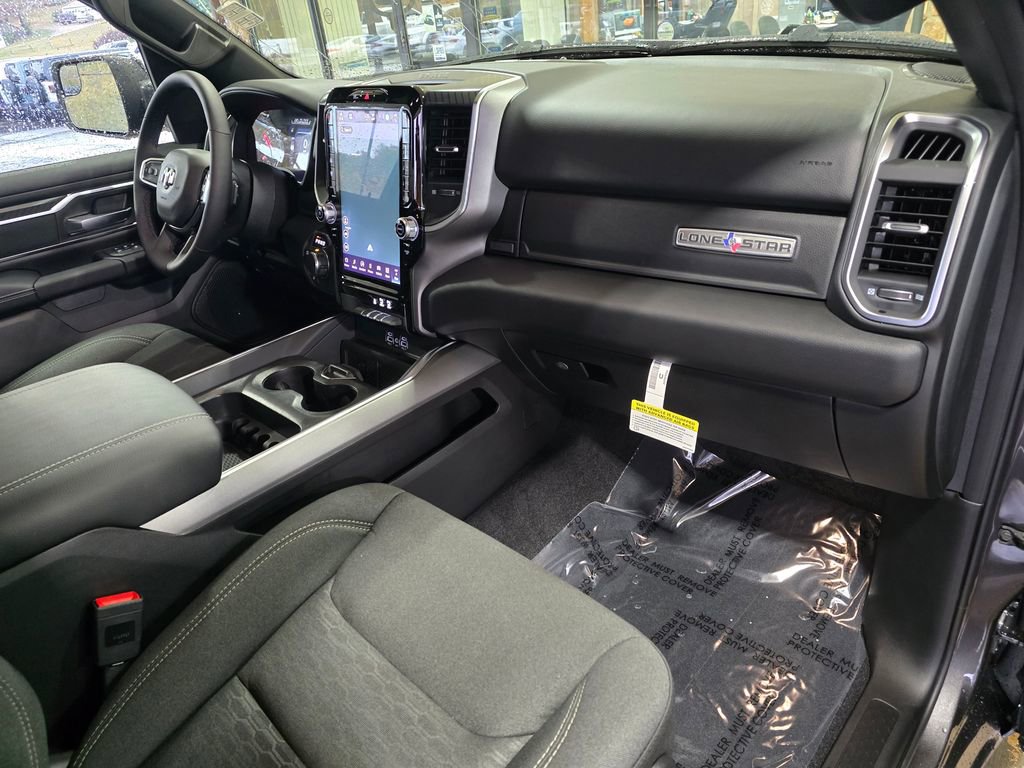 New 2026 RAM 1500 4x4 Crew Cab image 26