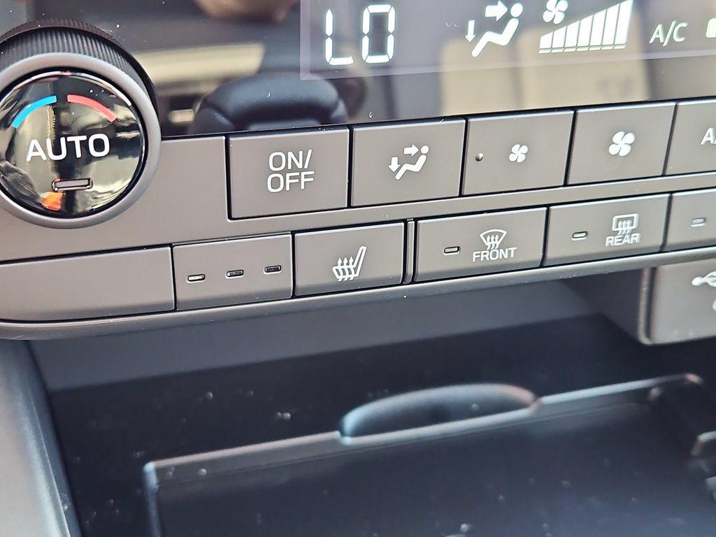 New 2026 Subaru Outback Limited AWD/4WD image 15