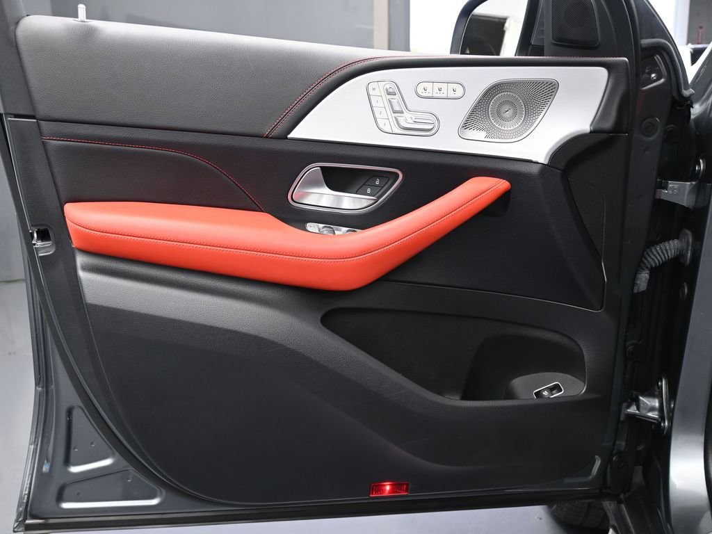 Used 2024 Mercedes-Benz GLE 53 AMG 4MATIC Coupe image 31