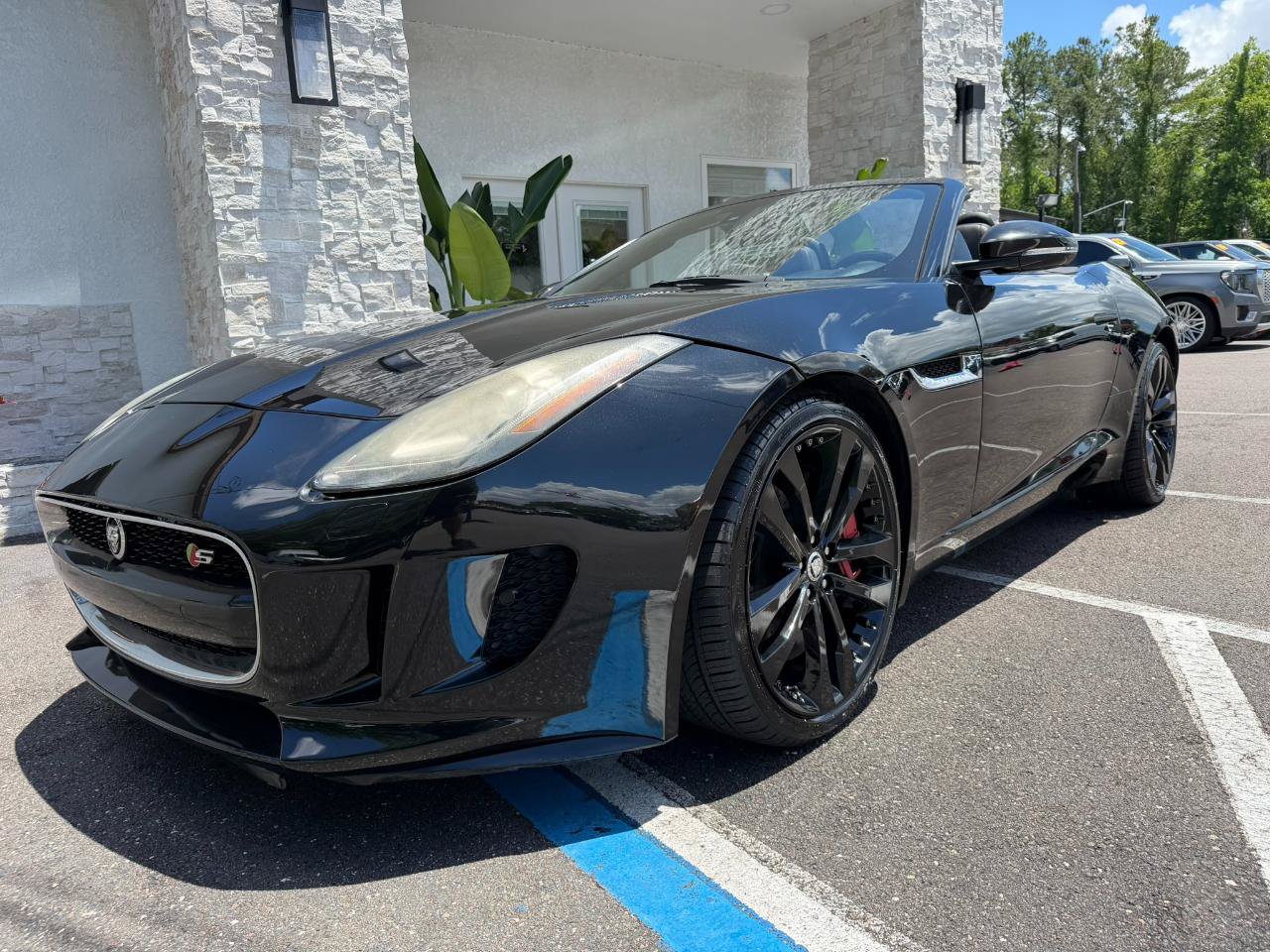 Used 2014 Jaguar F-TYPE S RWD image 3