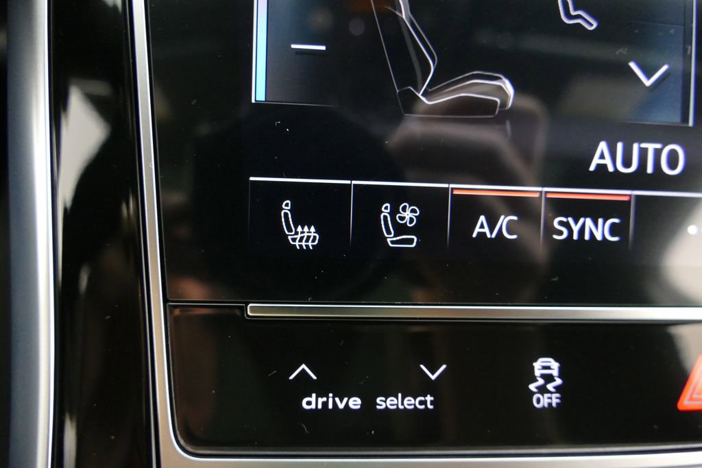 New 2026 Audi Q7 3.0T Premium Plus AWD/4WD image 12