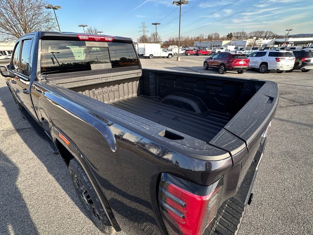 New 2026 GMC Sierra 2500 AT4 w/ AT4 Premium Plus Package AWD/4WD image 34