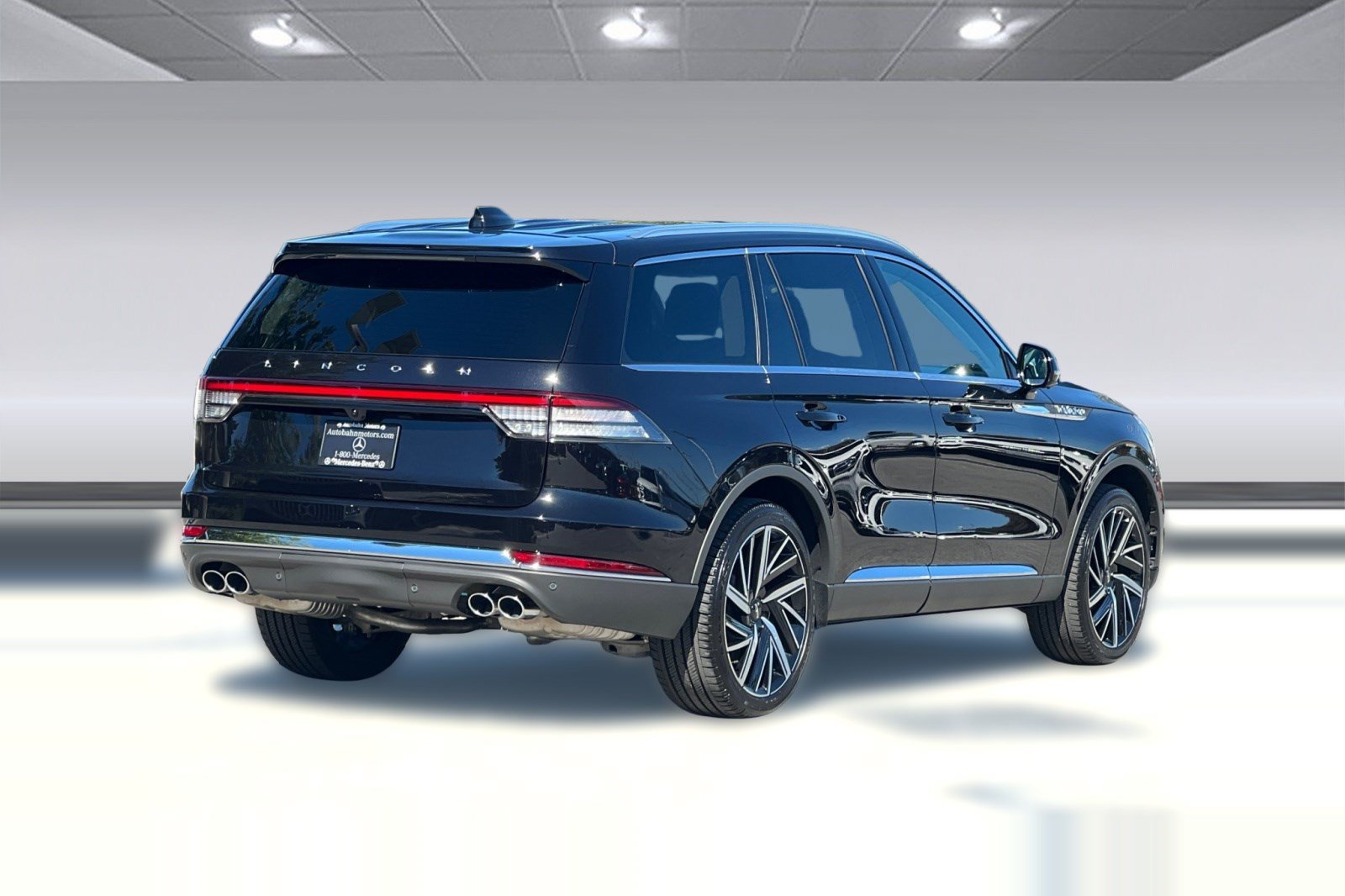 Used 2026 Lincoln Aviator Reserve AWD/4WD image 8