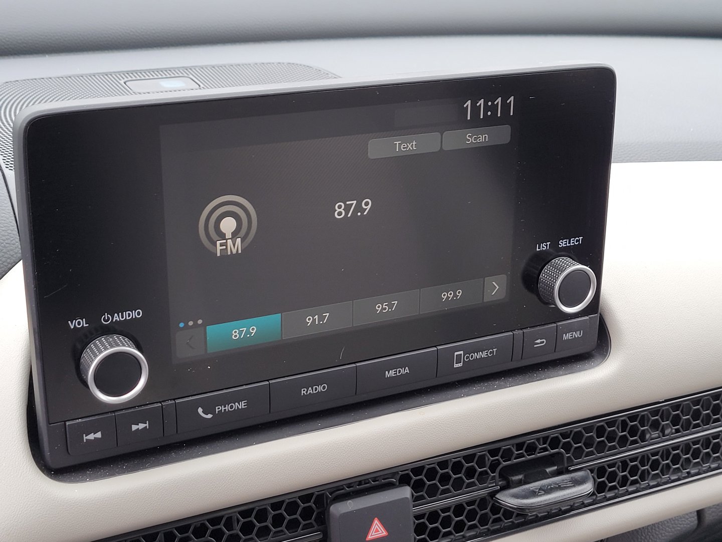Certified 2025 Honda HR-V LX image 25
