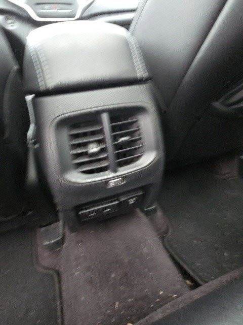 Used 2019 Jeep Cherokee Latitude Plus w/ Comfort/Convenience Group image 19