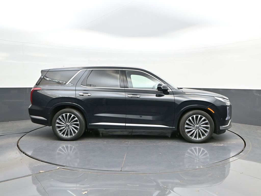 Used 2024 Hyundai Palisade Calligraphy image 25
