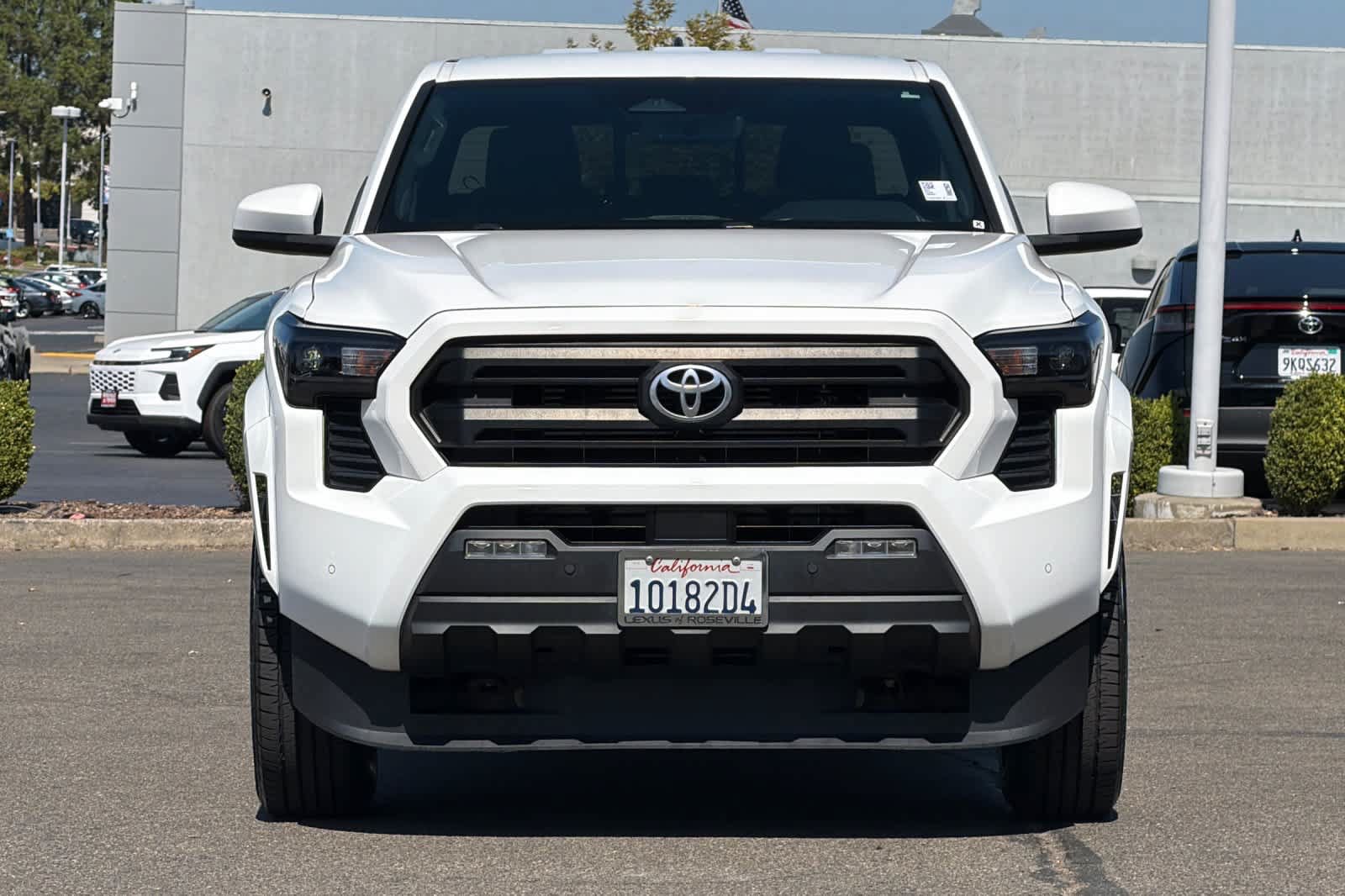 Used 2024 Toyota Tacoma SR5 AWD/4WD image 10