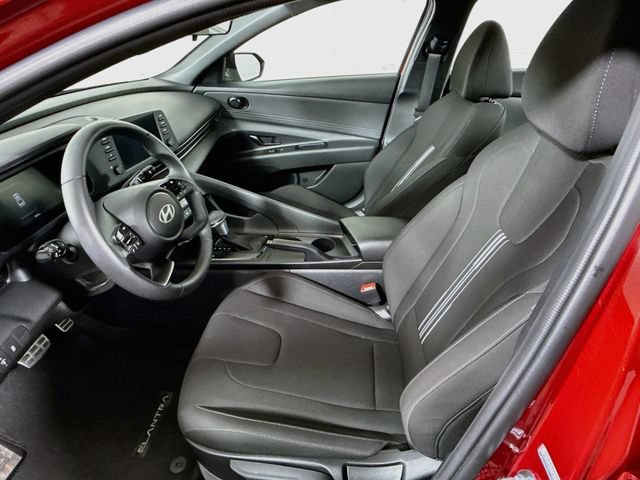Certified 2025 Hyundai Elantra Sport FWD image 22