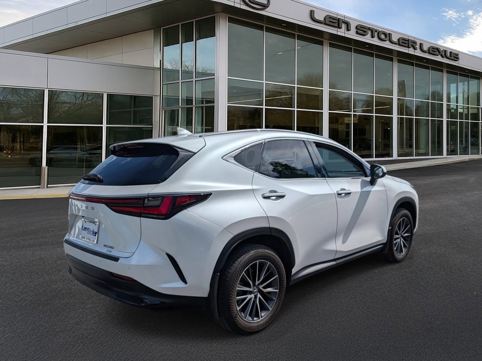 Used 2025 Lexus NX 350 AWD w/ Accessory Package (2T) image 3