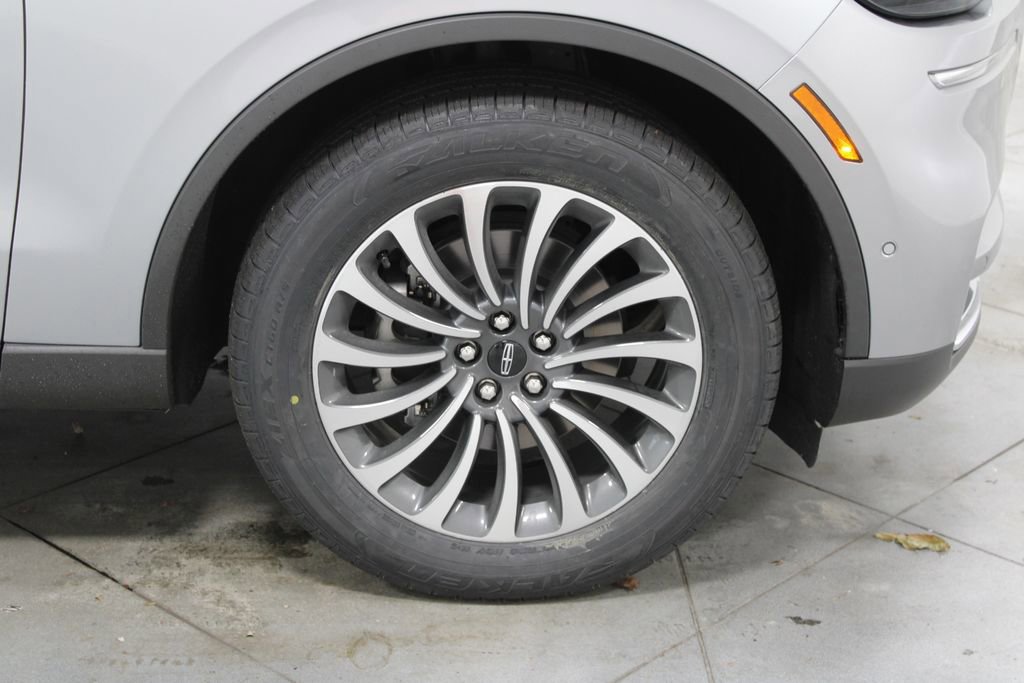 Used 2022 Lincoln Aviator Reserve w/ Equipment Group 201A image 13