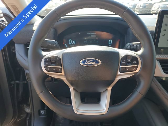Certified 2025 Ford Explorer Active w/ Active Comfort Package AWD/4WD image 17