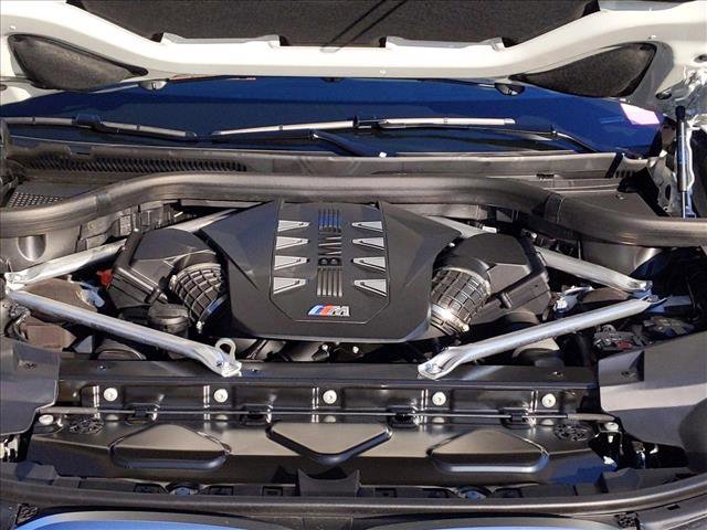 New 2025 BMW X7 M60i w/ Climate Comfort Package image 18