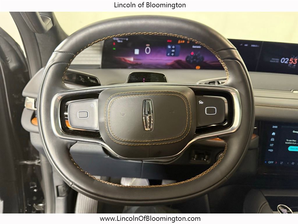 Used 2025 Lincoln Navigator Black Label image 23