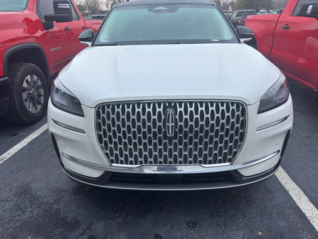 Used 2023 Lincoln Corsair FWD w/ Equipment Group 101A image 3