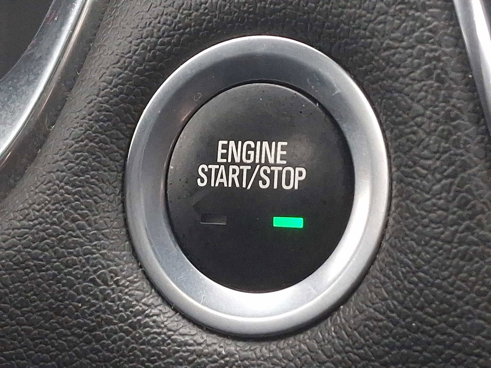 Used 2023 Chevrolet Traverse LT image 23