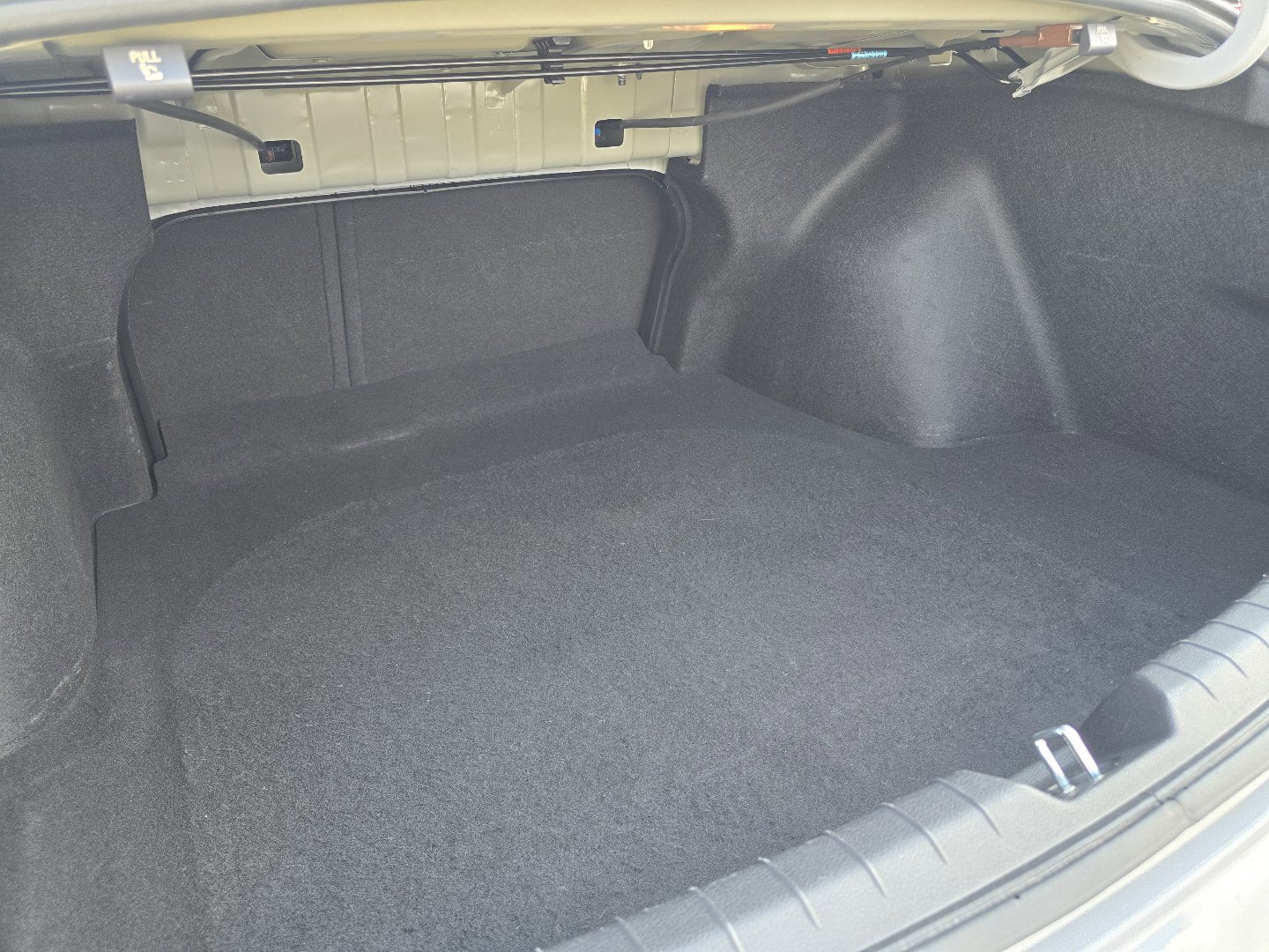 Used 2023 Kia K5 GT image 30