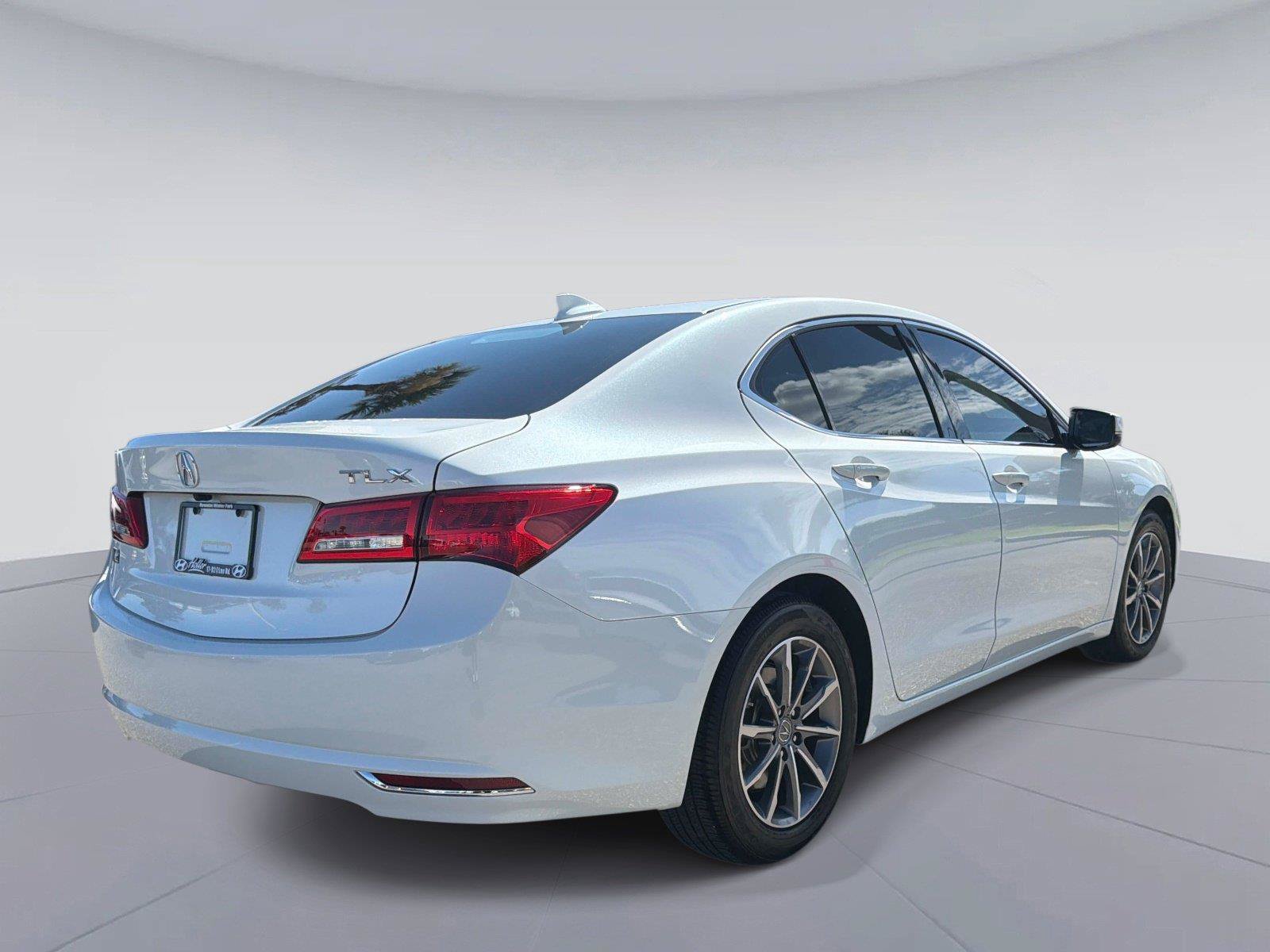 Used 2020 Acura TLX w/ Technology Package FWD image 3