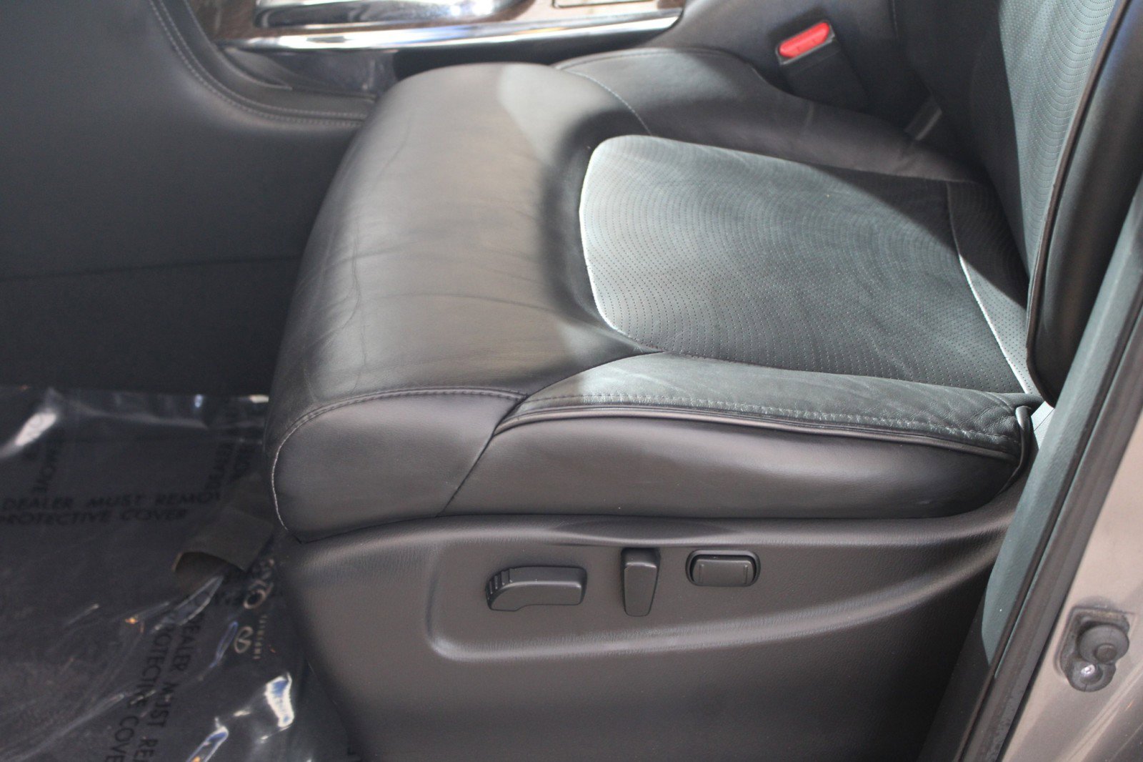 Used 2016 INFINITI QX80 2WD w/ Driver's Assistance Package image 15