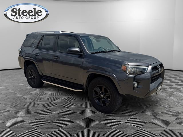 Used 2016 Toyota 4Runner SR5 image 7
