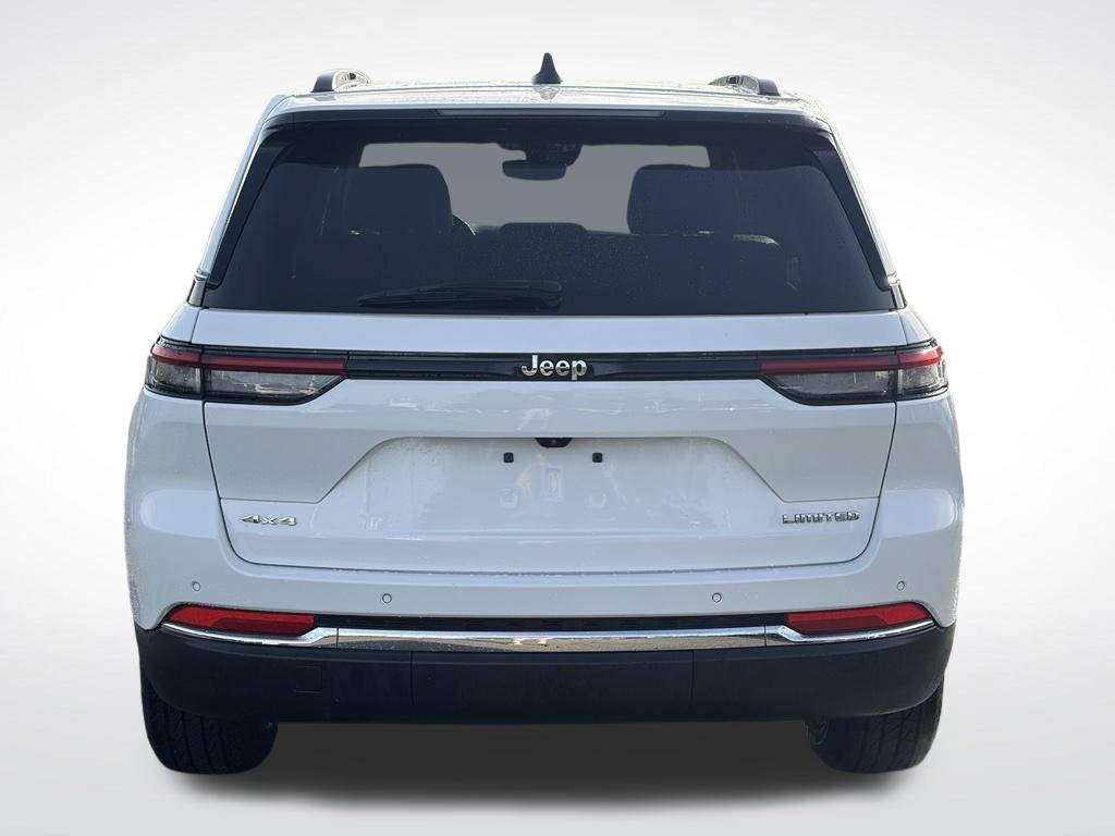 Certified 2023 Jeep Grand Cherokee Limited AWD/4WD image 8