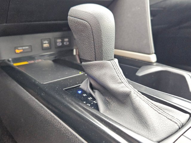 Used 2025 Toyota Camry LE image 19