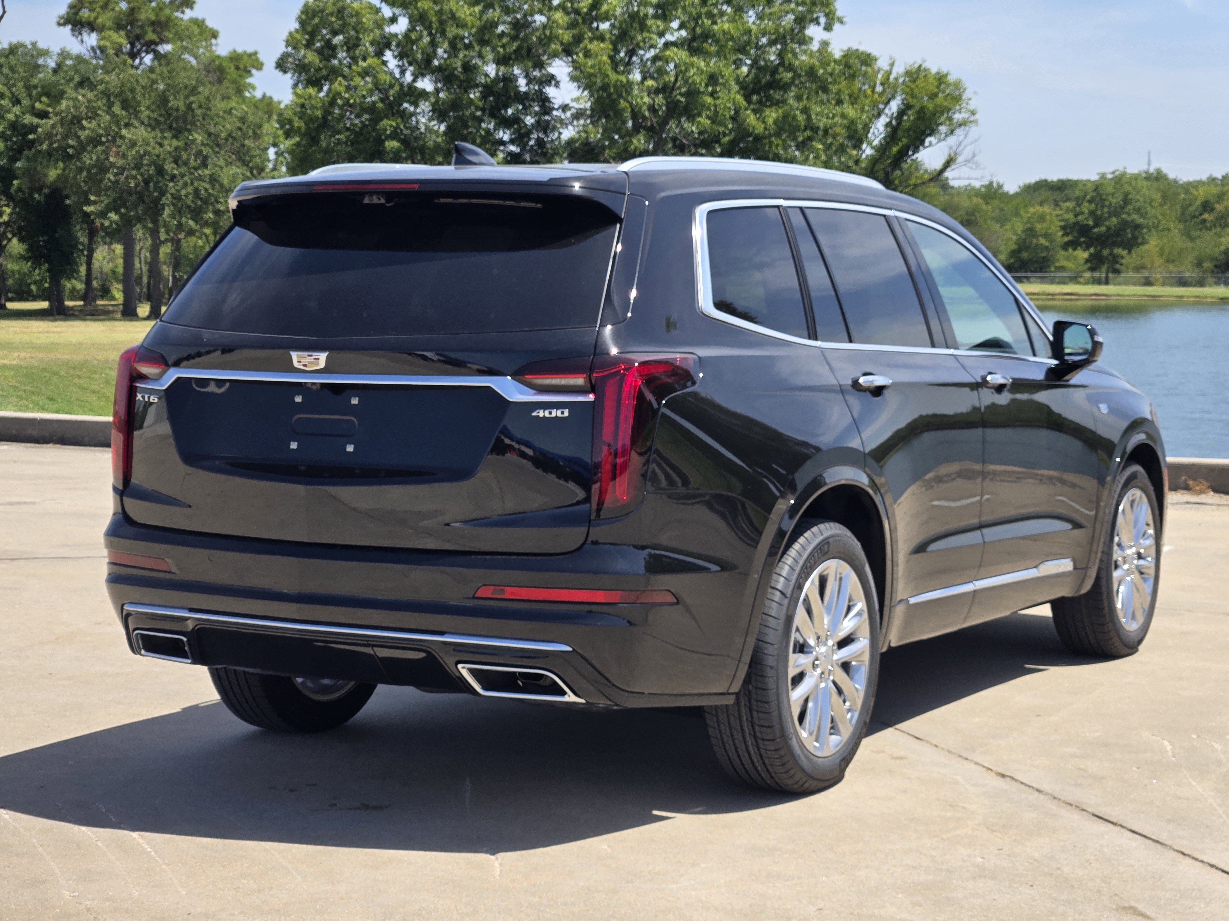New 2025 Cadillac XT6 Premium Luxury w/ Technology Package image 4
