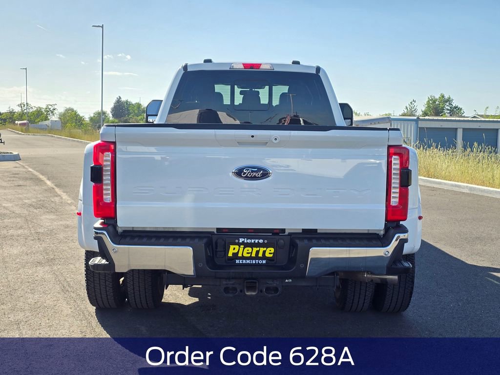 Used 2026 Ford F350 Lariat w/ Lariat Premium Package AWD/4WD image 6