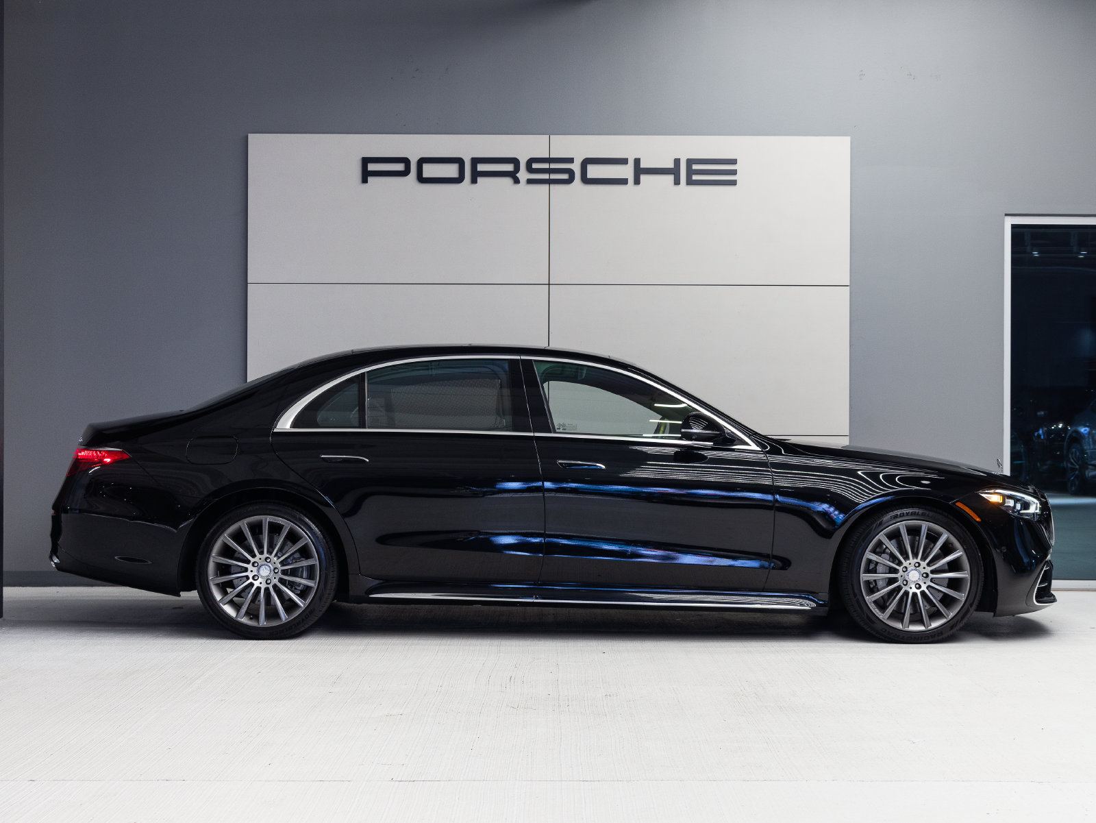 Used 2023 Mercedes-Benz S 580 4MATIC Sedan image 8