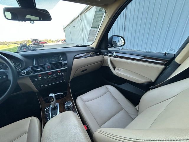 Used 2017 BMW X3 xDrive28i image 29