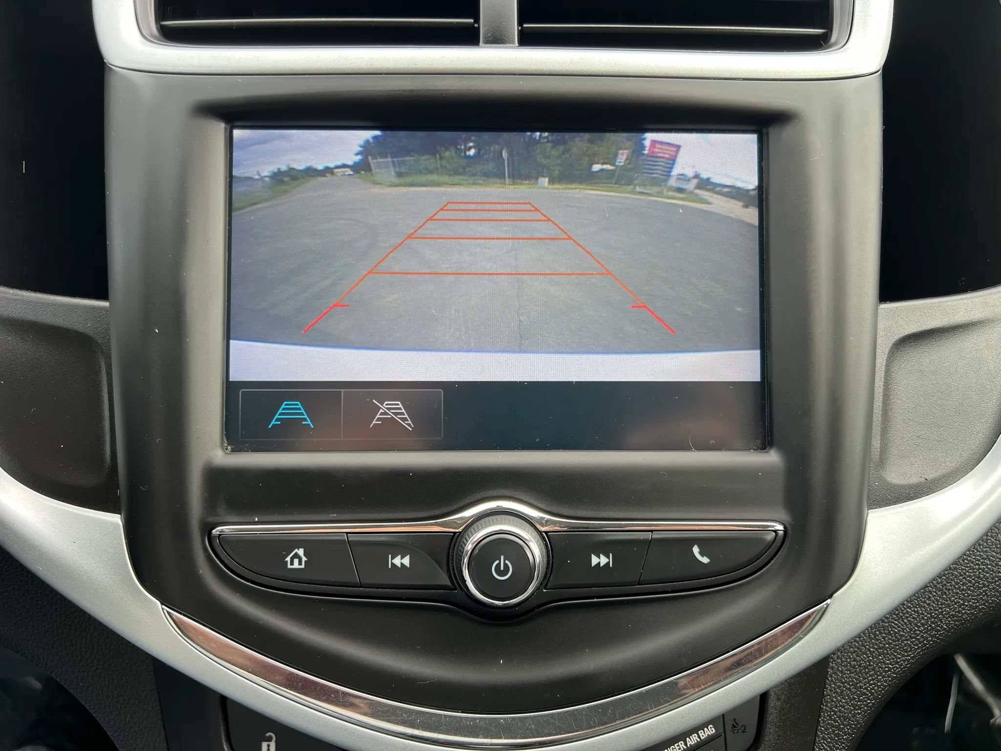 Used 2017 Chevrolet Sonic LT FWD image 25