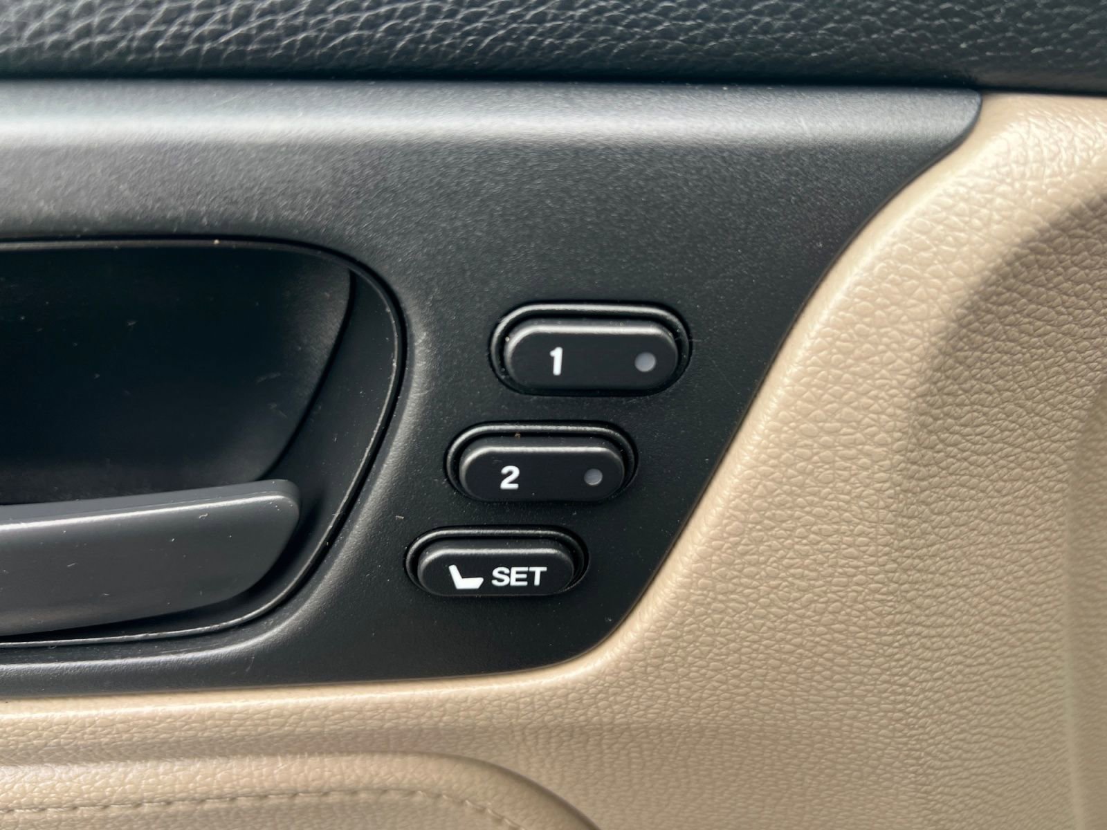 Used 2018 Honda Odyssey EX-L image 26