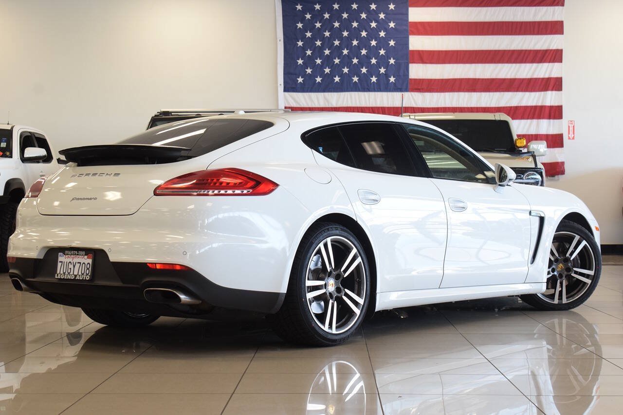 Used 2016 Porsche Panamera AWD/4WD image 32