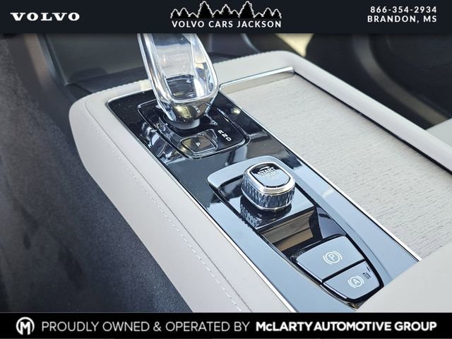 New 2026 Volvo XC90 B5 Core w/ Protection Package Premier image 23