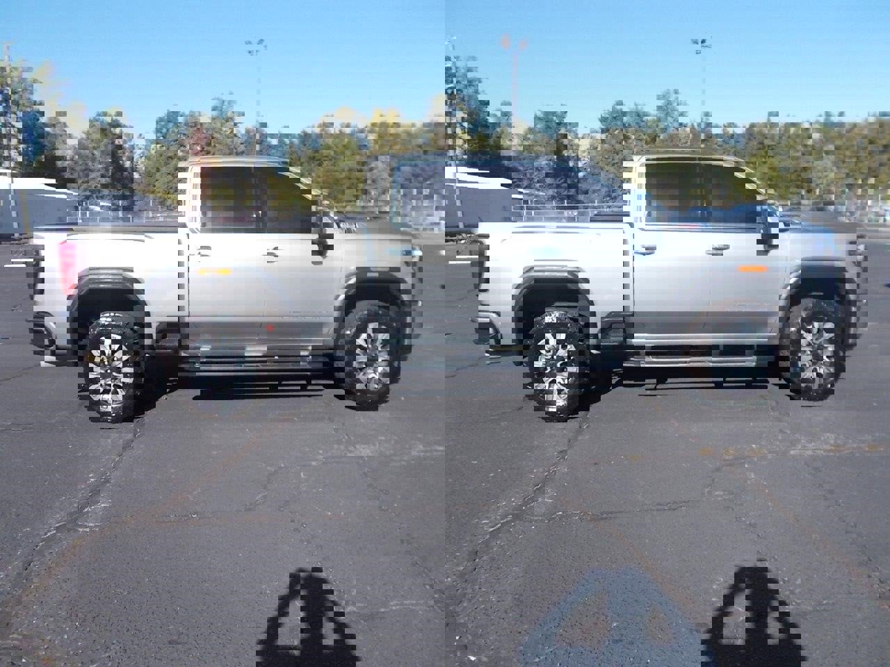 Used 2024 GMC Sierra 2500 Denali w/ Denali Reserve Package image 2