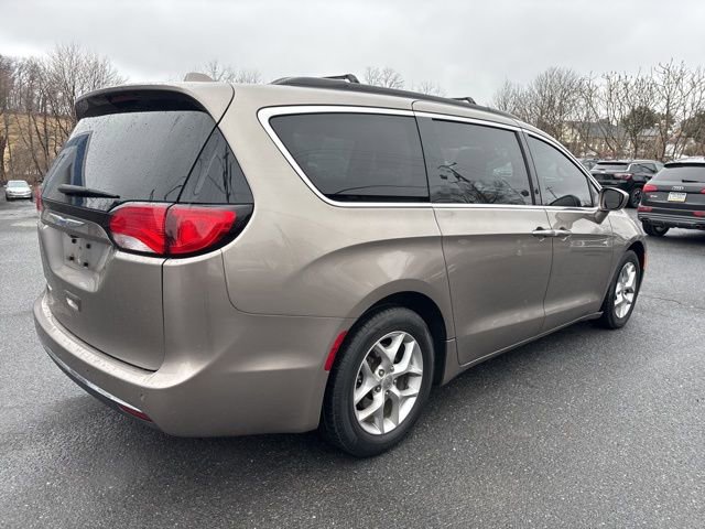 Used 2018 Chrysler Pacifica Touring Plus w/ Tire & Wheel Group image 6