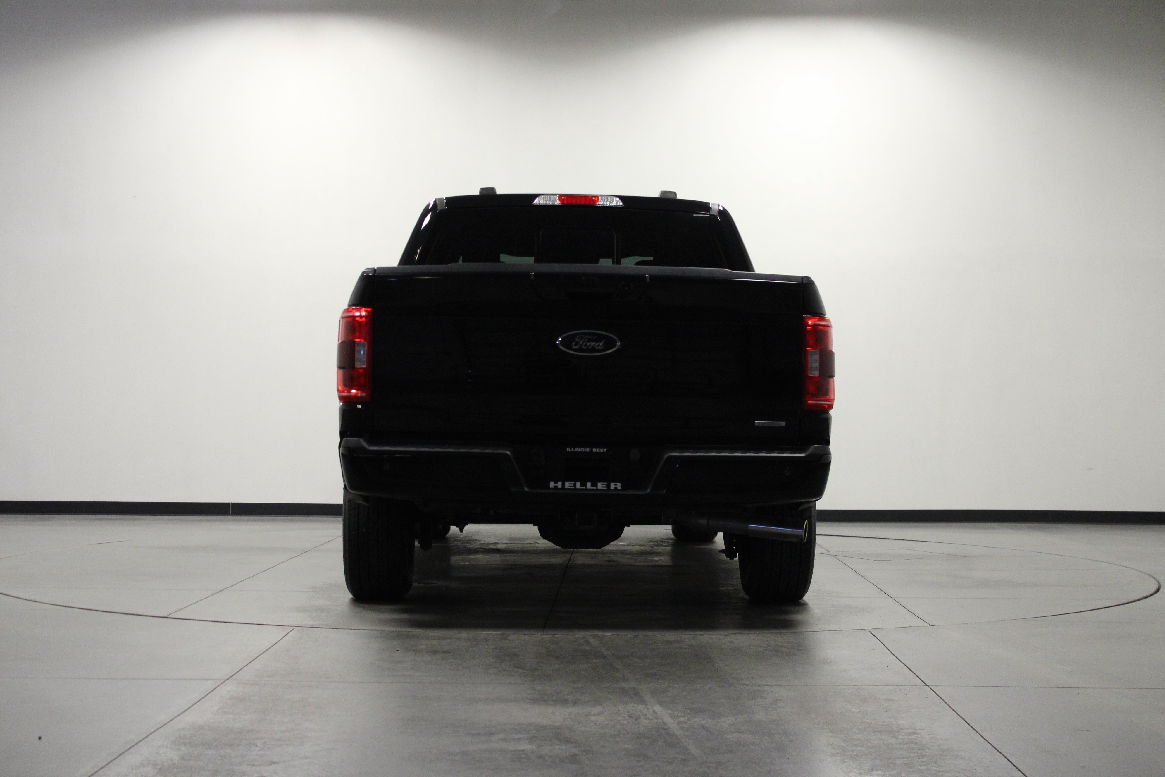 Used 2023 Ford F150 XLT w/ Equipment Group 302A High RWD image 5