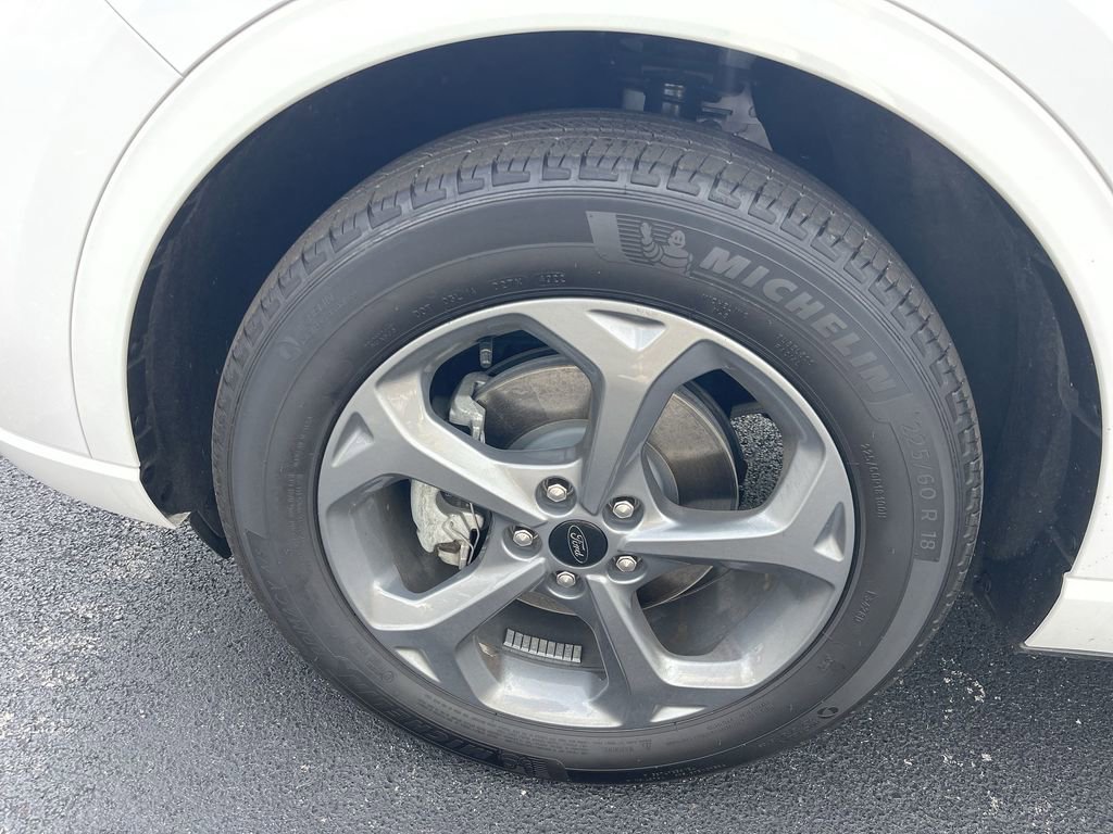 Used 2023 Ford Escape ST-Line image 10