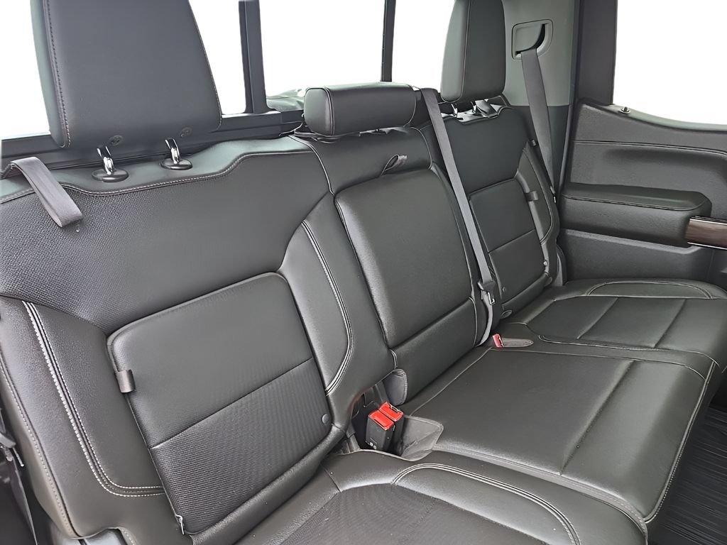 Used 2019 GMC Sierra 1500 SLT w/ SLT Premium Plus Package AWD/4WD image 29