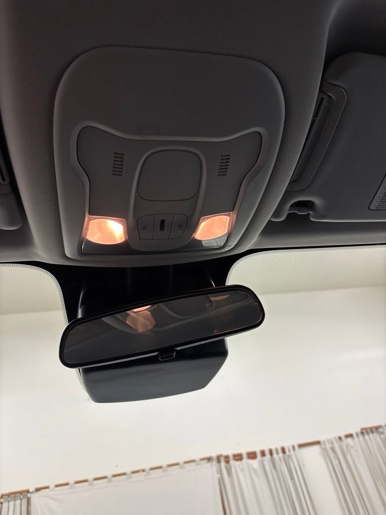 Used 2020 Jeep Renegade Altitude FWD image 15