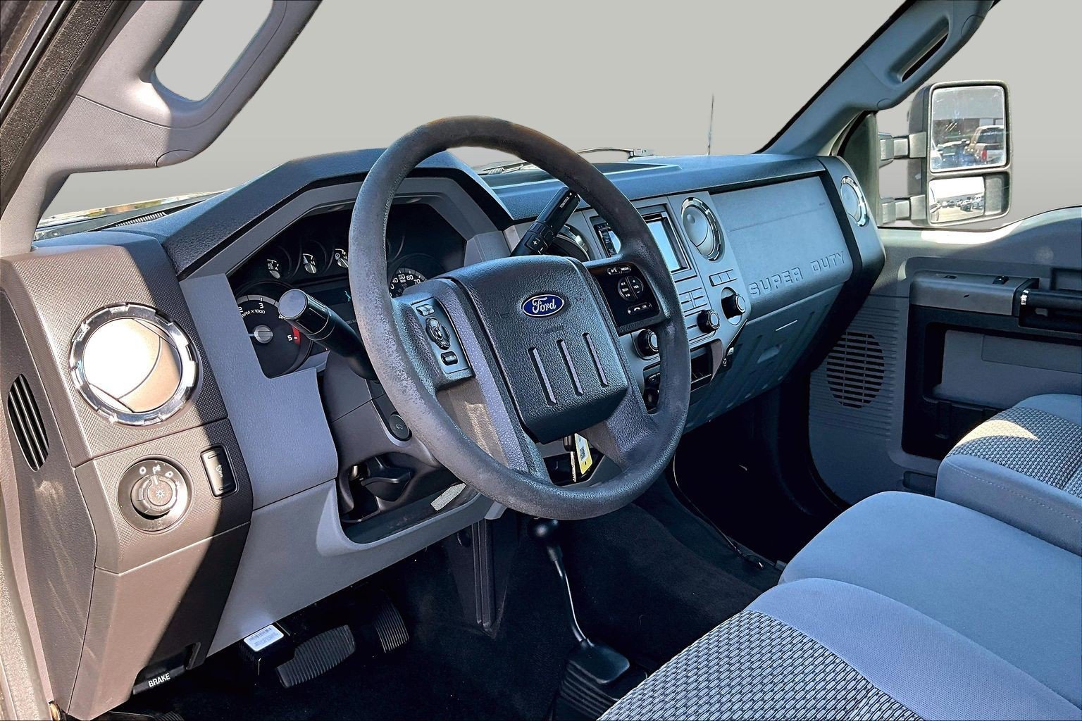 Used 2016 Ford F250 XLT w/ XLT Interior Package AWD/4WD image 12