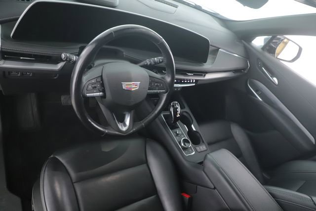 Used 2024 Cadillac XT4 Premium Luxury w/ Technology Package image 17