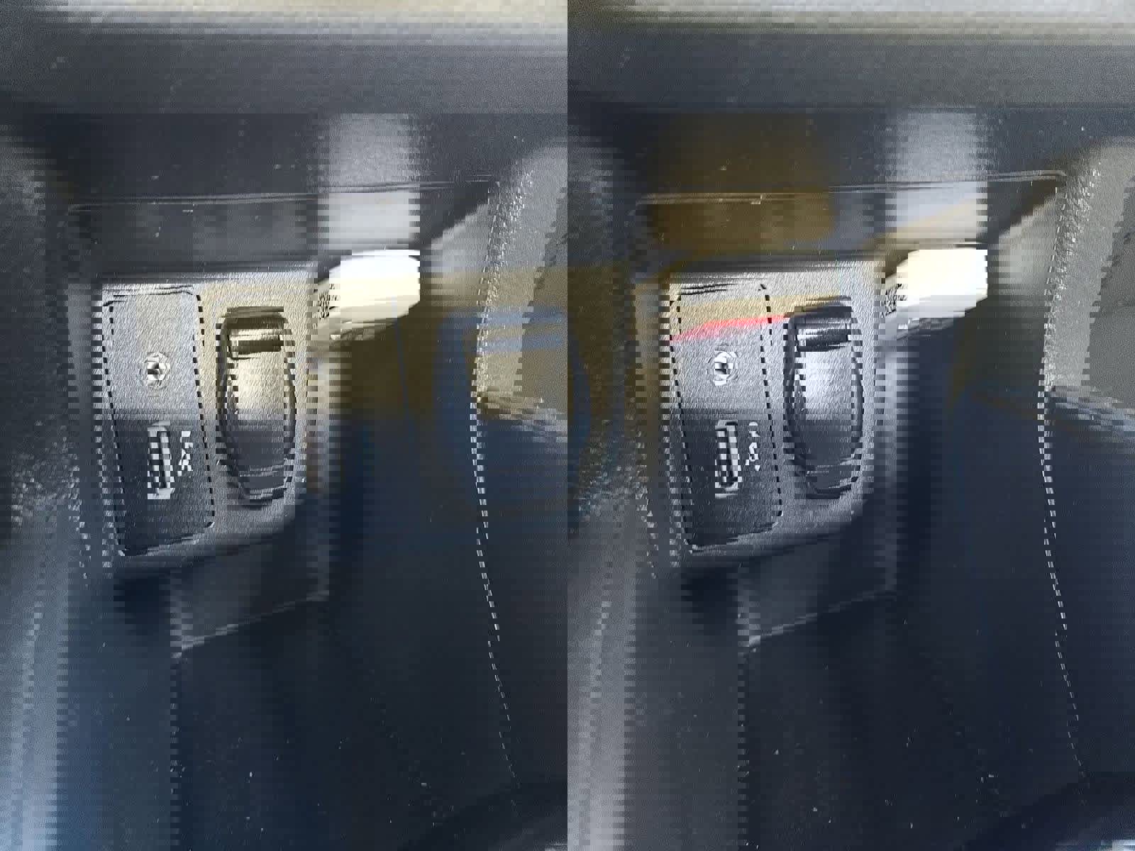 Used 2021 Nissan Versa SV image 27