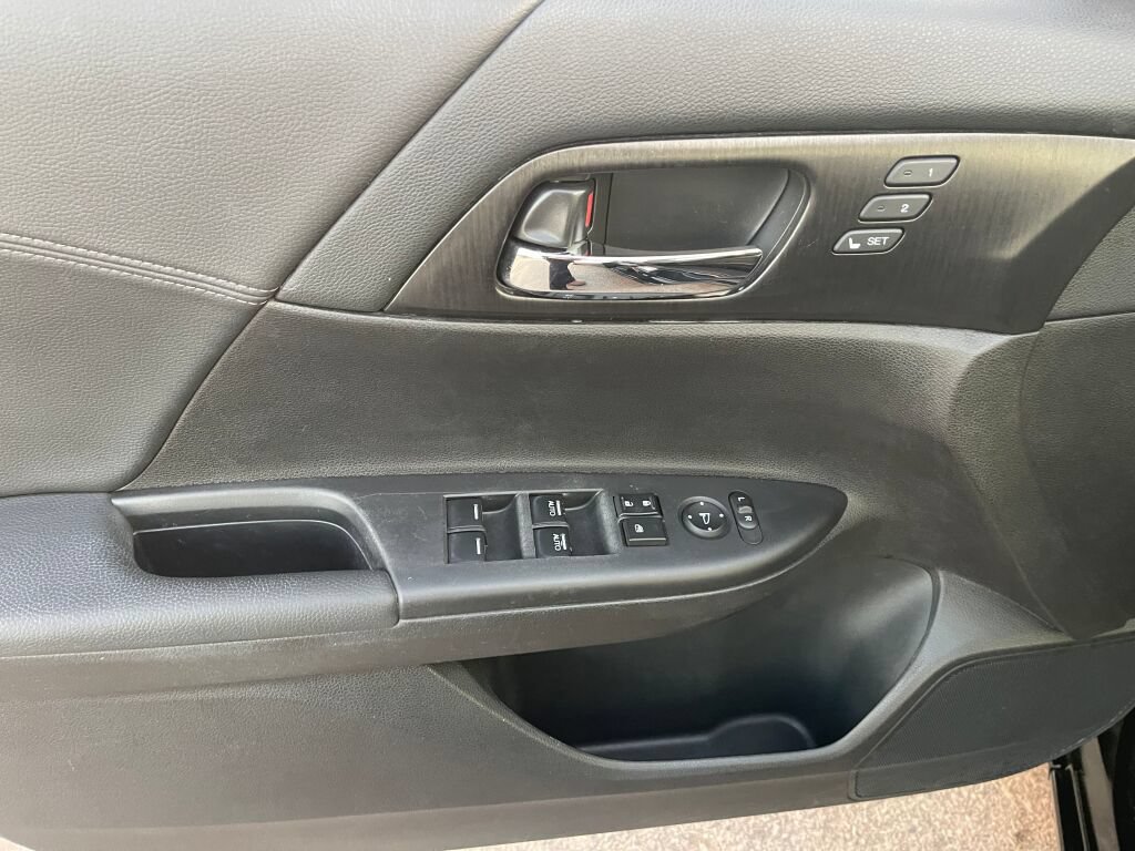 Used 2013 Honda Accord EX-L image 8